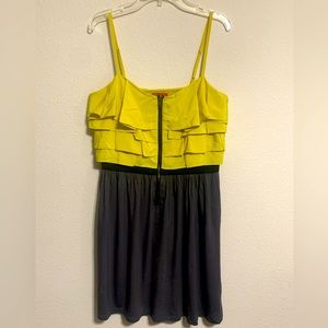 Elle: Women’s Dress